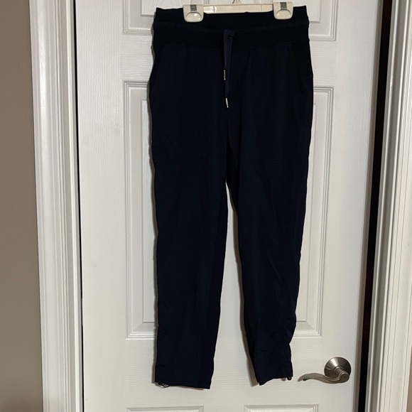 Lululemon Dance studio cropped pant - Picture 7 of 7